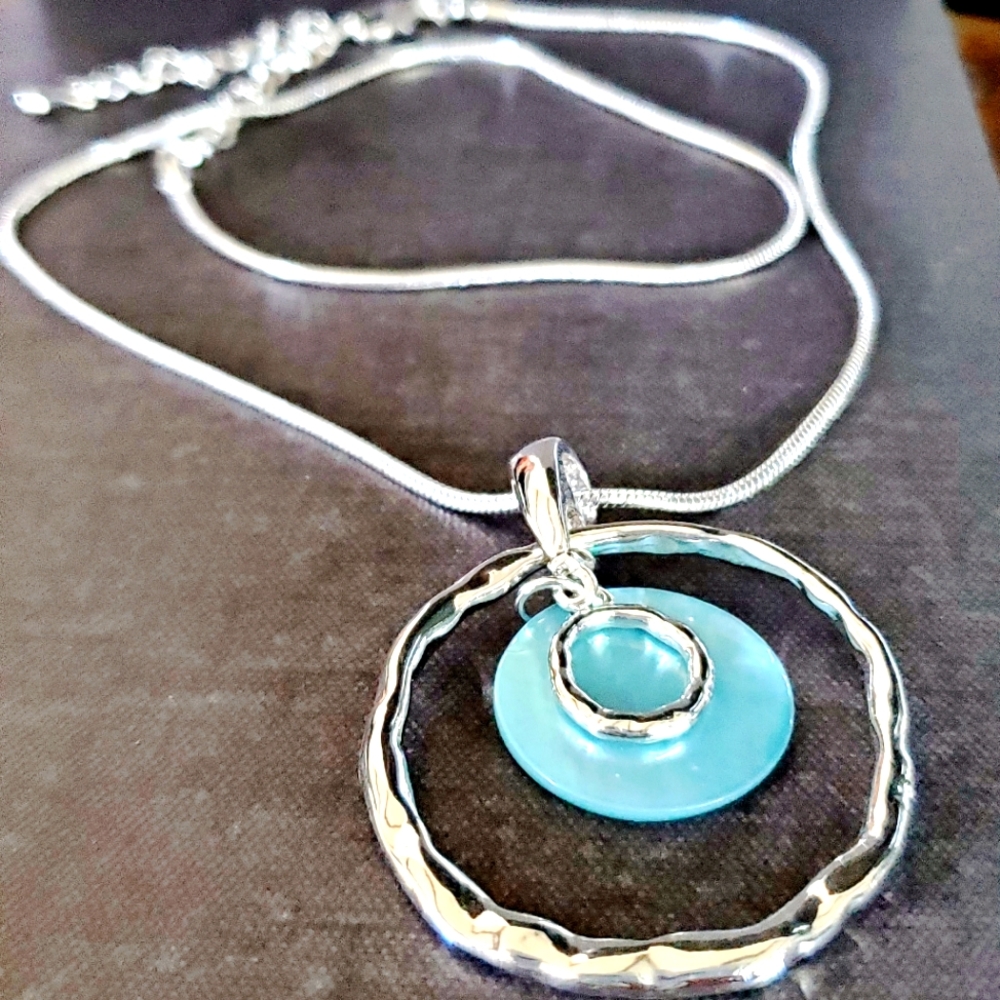 *NWOT* Lia Sophia Necklace